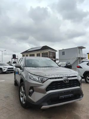 Toyota RAV4 2021 Gray