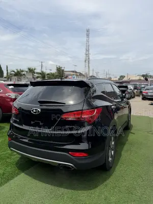 Hyundai Santa Fe SE AWD 2016 Black