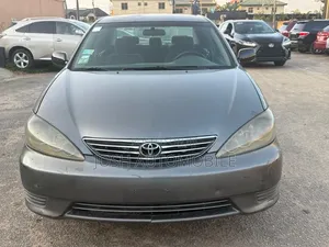 Toyota Camry 2006 Gray