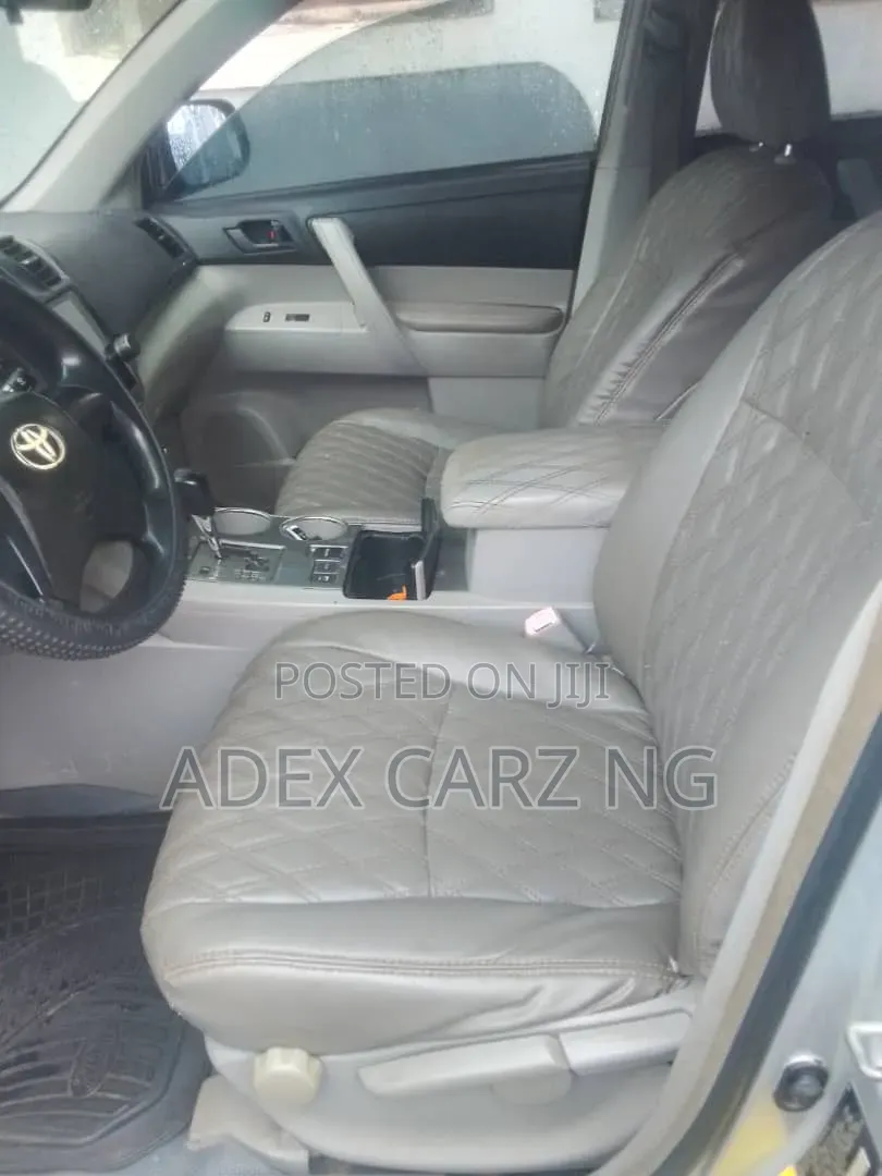 Toyota Highlander 2009 Silver