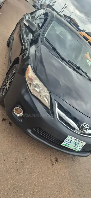 Toyota Corolla 2013 Black