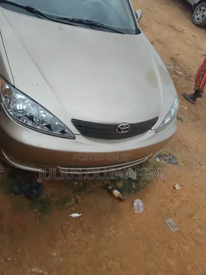 Toyota Camry 2003 Gold