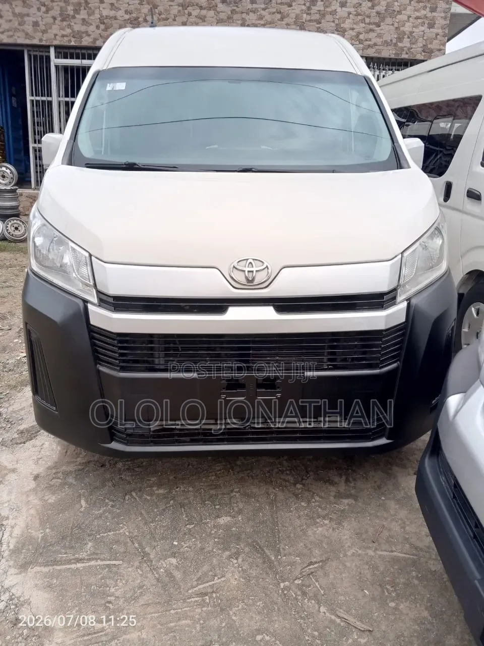 Toyota HiAce 2020 White