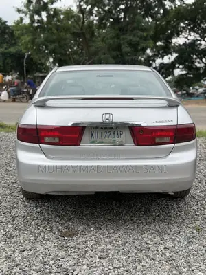 Honda Accord 2005 Silver