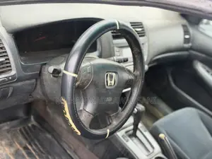 Honda Accord 2005 Silver