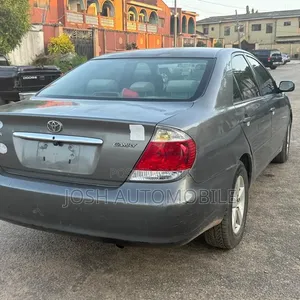 Toyota Camry 2006 Gray