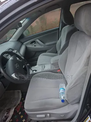 Toyota Camry LE V6 4dr Sedan (3.5L 6cyl 6A) 2011 Gray
