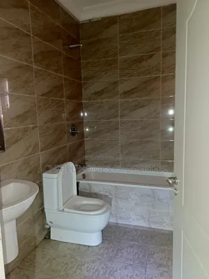 4bdrm Duplex in Off Freedom Way, Lekki Phase 1 for rent