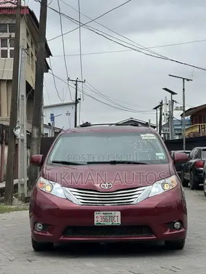 Toyota Sienna XLE 7 Passenger 2011 Red