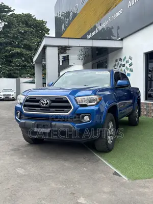 Toyota Tacoma 2017 Blue