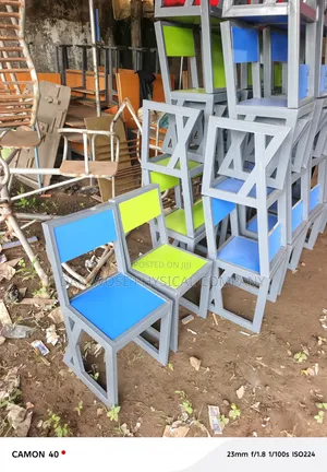 Single Desk and Seat