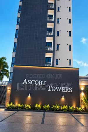 3bdrm Apartment in Central Lekki Estate for sale