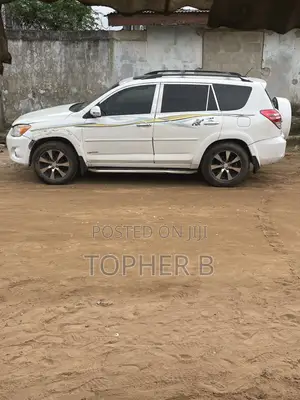 Toyota RAV4 Limited 2009 White