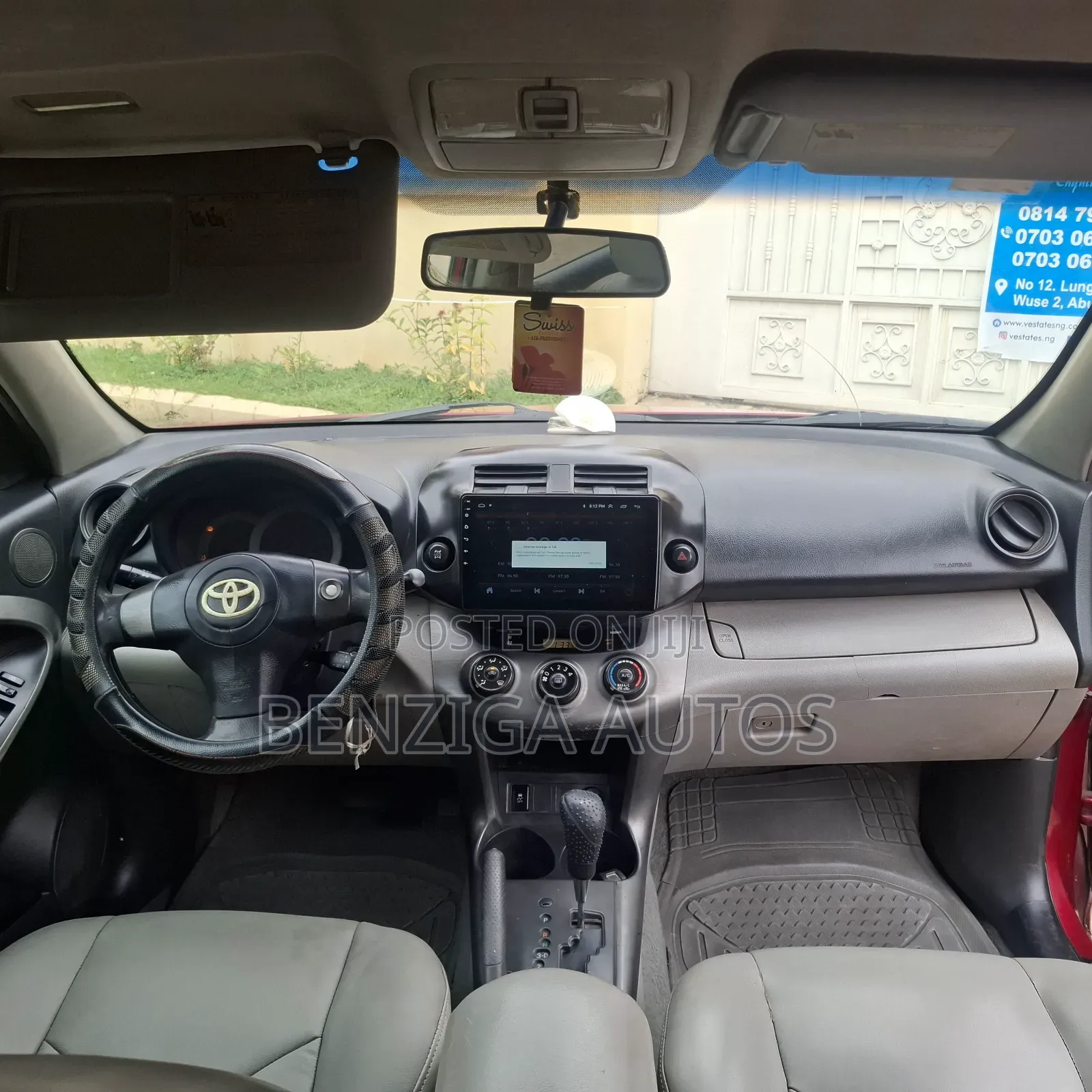 Toyota RAV4 2010 Red