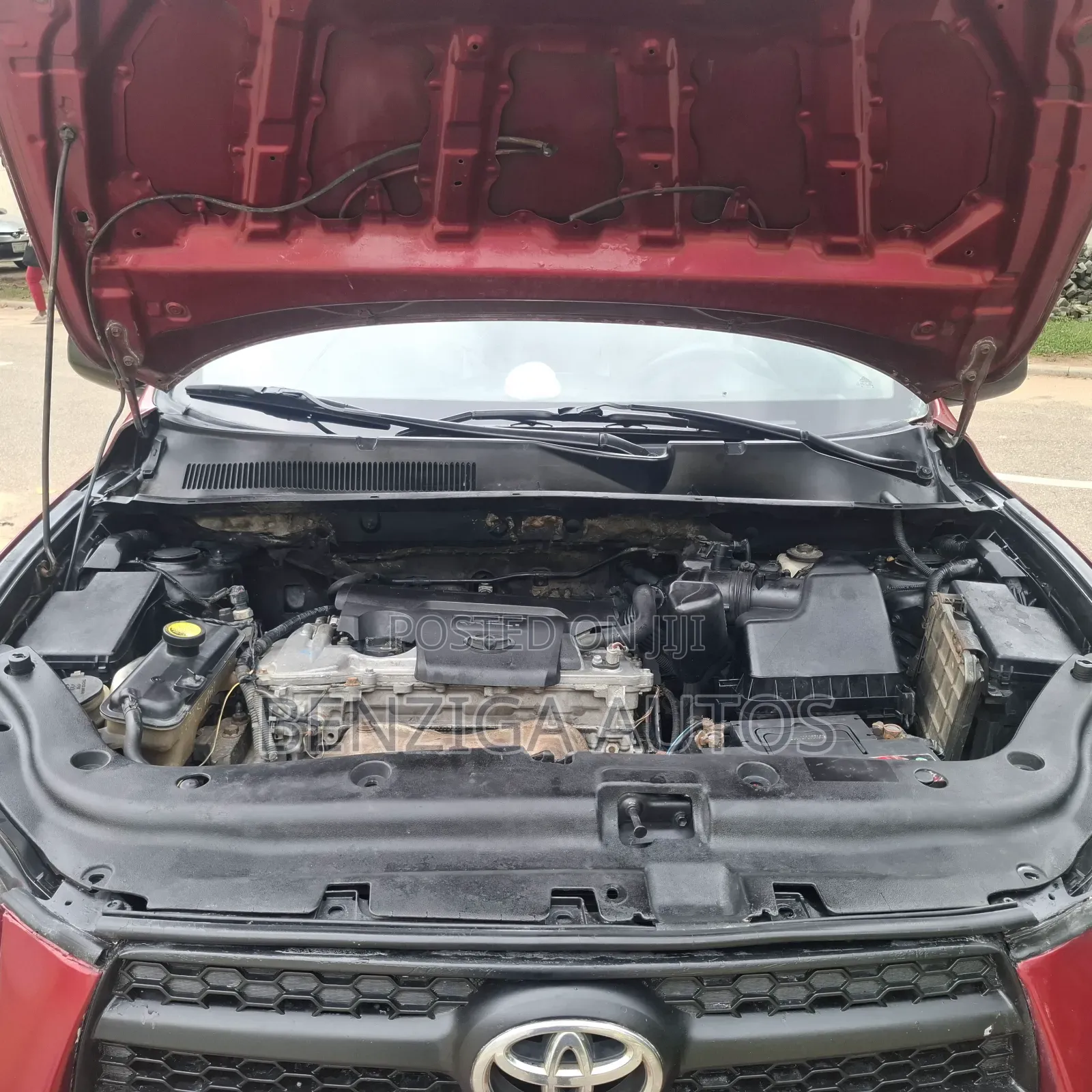 Toyota RAV4 2010 Red