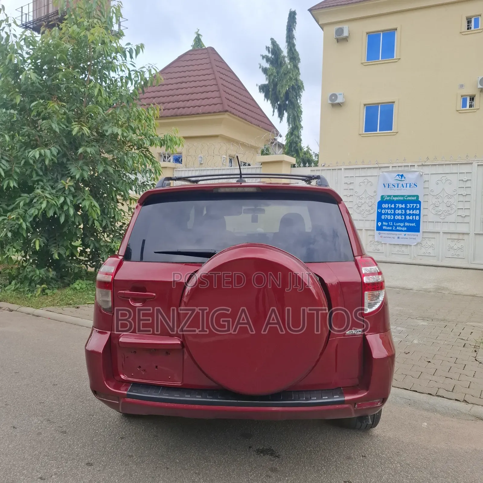 Toyota RAV4 2010 Red