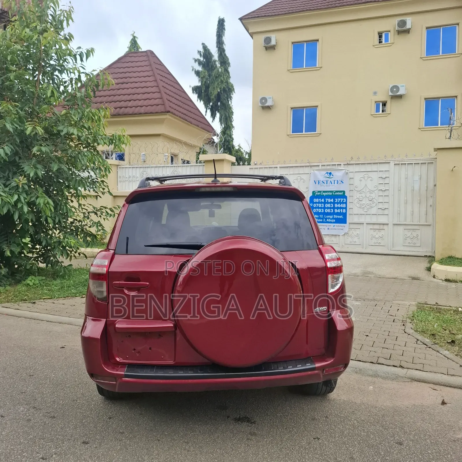 Toyota RAV4 2010 Red