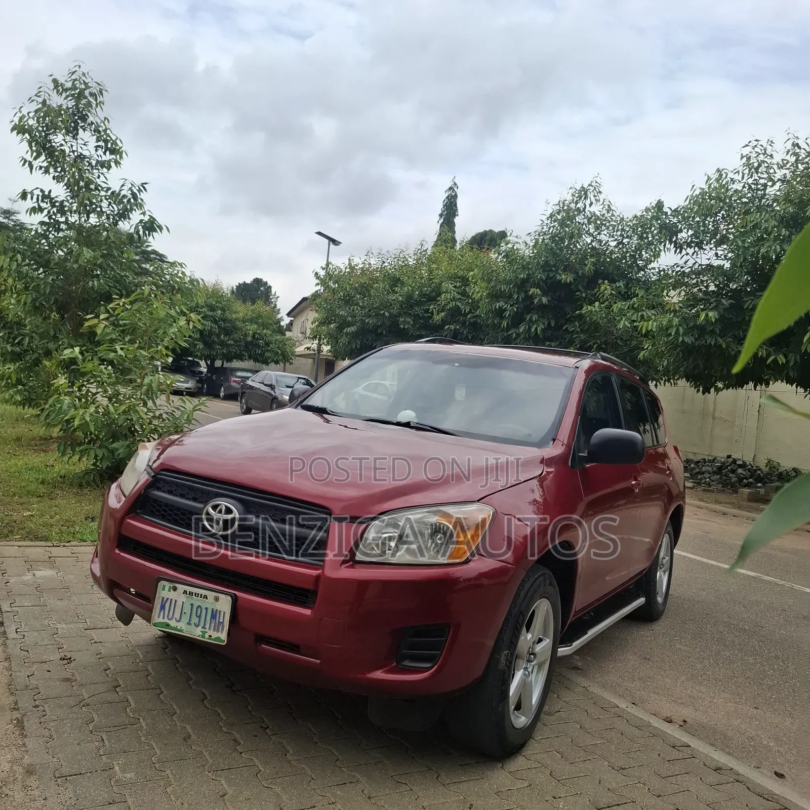 Toyota RAV4 2010 Red