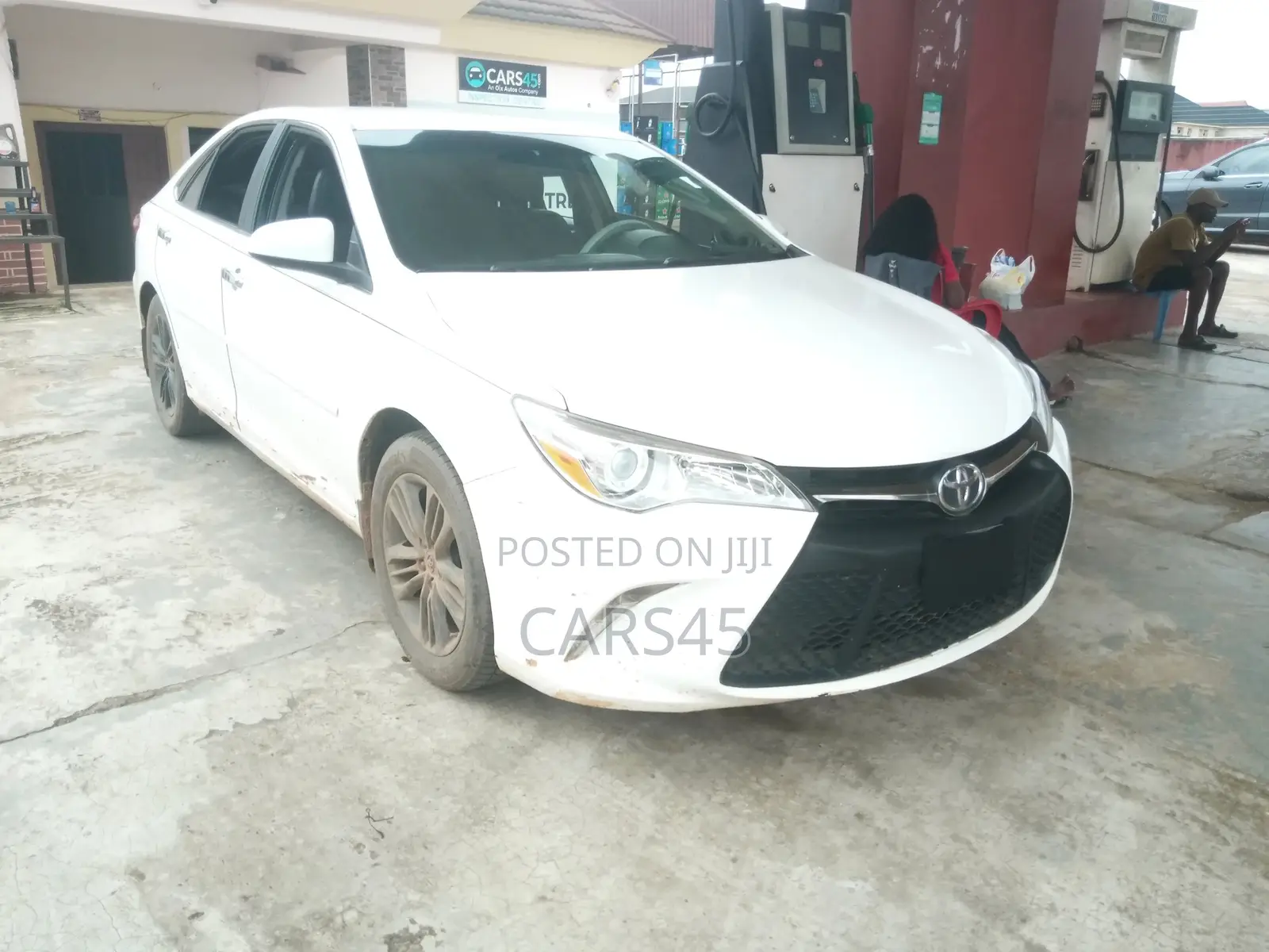 Toyota Camry 2017 White