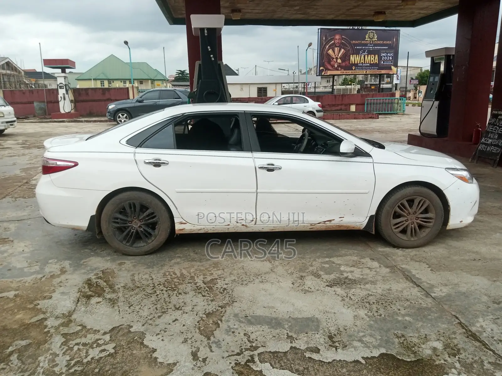 Toyota Camry 2017 White