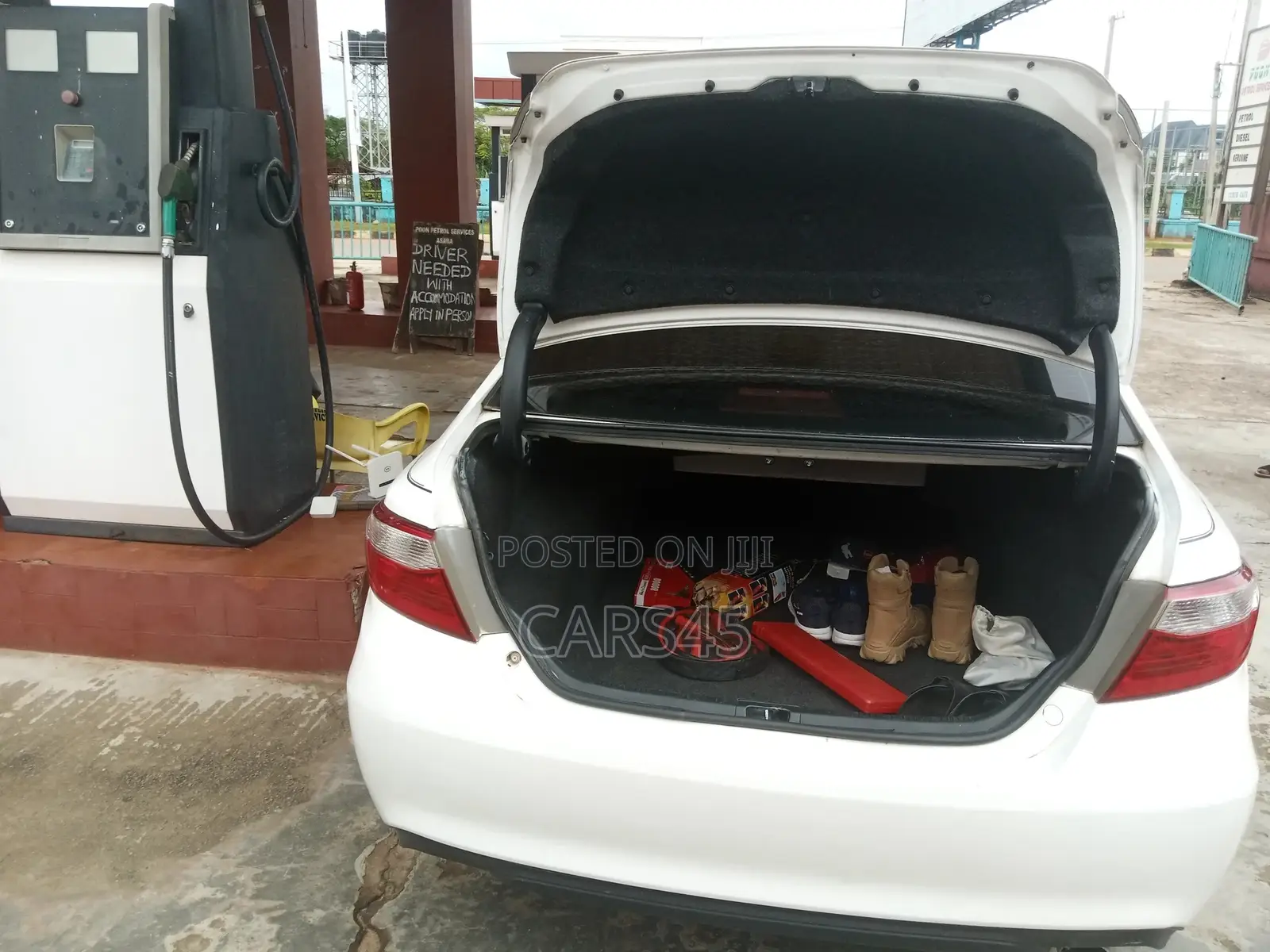 Toyota Camry 2017 White