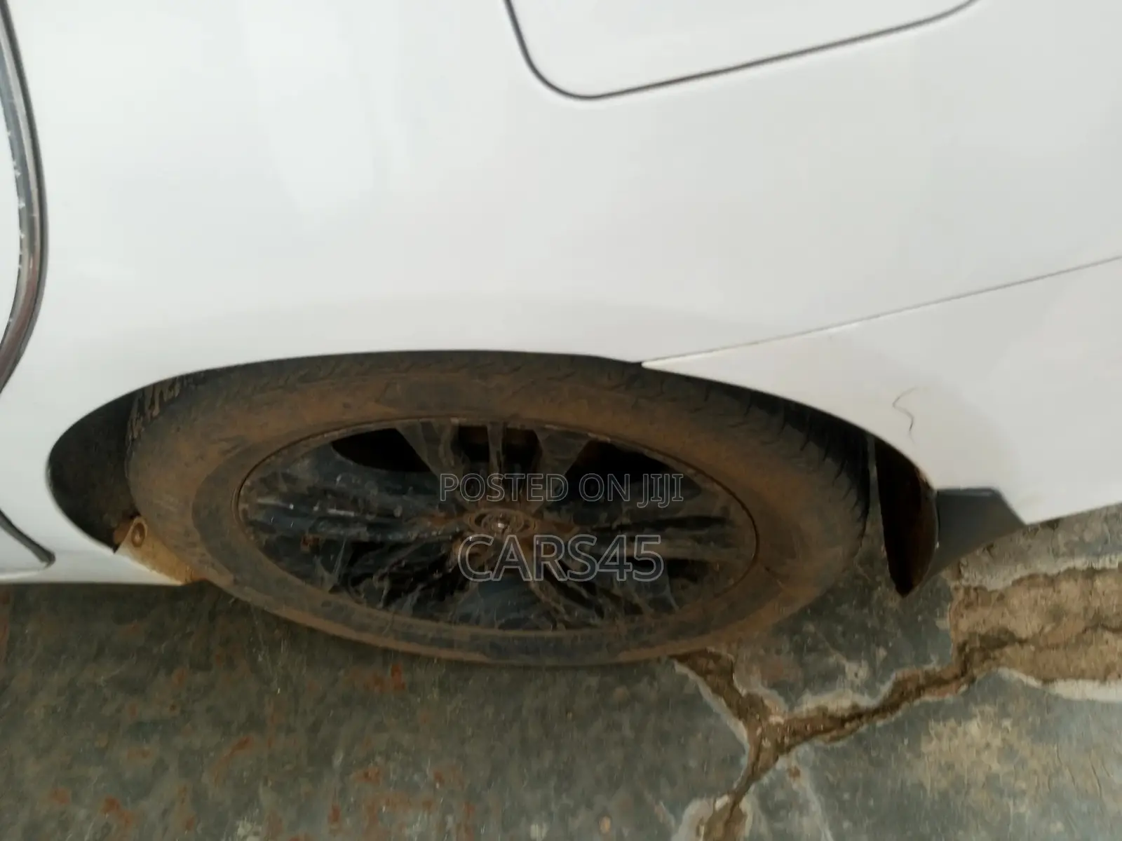 Toyota Camry 2017 White