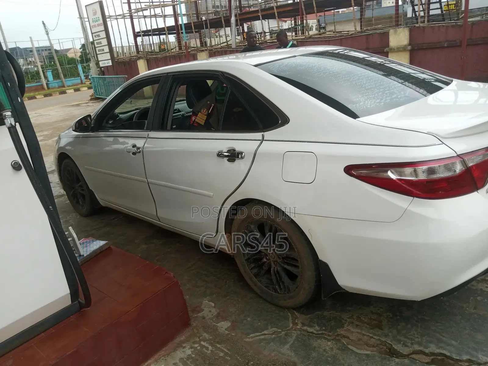 Toyota Camry 2017 White