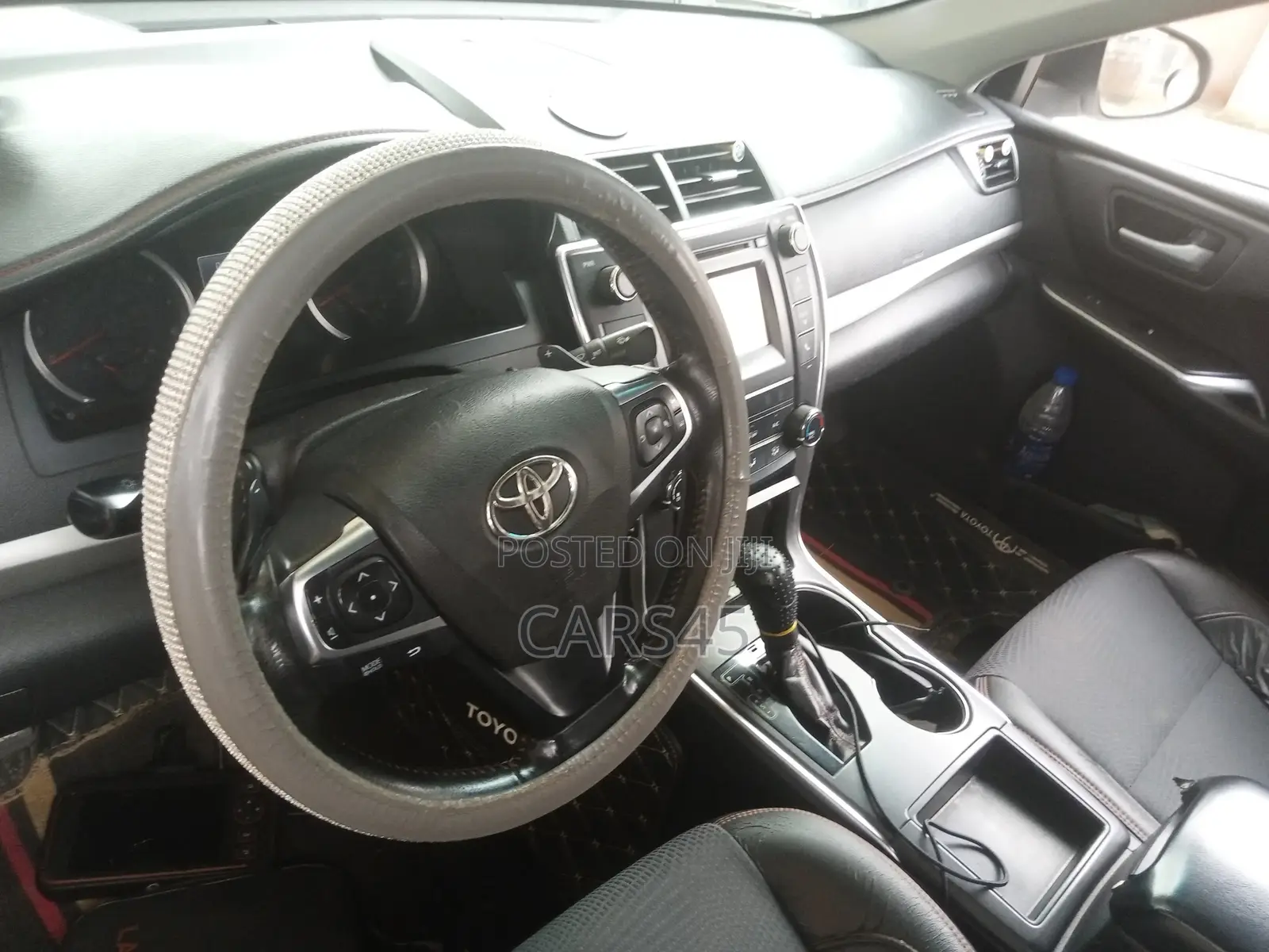 Toyota Camry 2017 White
