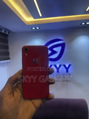 Apple iPhone XR 64 GB Red