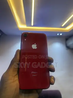 Apple iPhone XR 64 GB Red