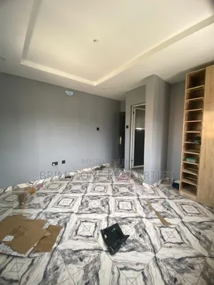 Furnished 3bdrm Apartment in Ogombo for rent