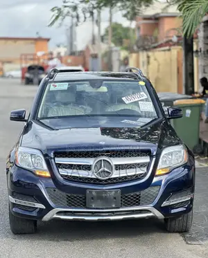 Mercedes-Benz GLK-Class Base GLK 350 4dr AWD 4MATIC (3.5L 6cyl 7A) 2015