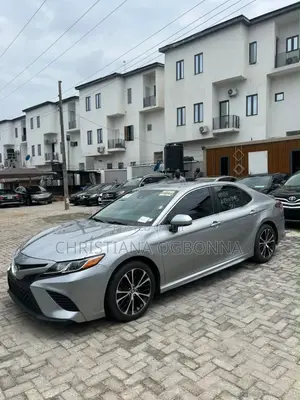 Toyota Camry 2019 Gray