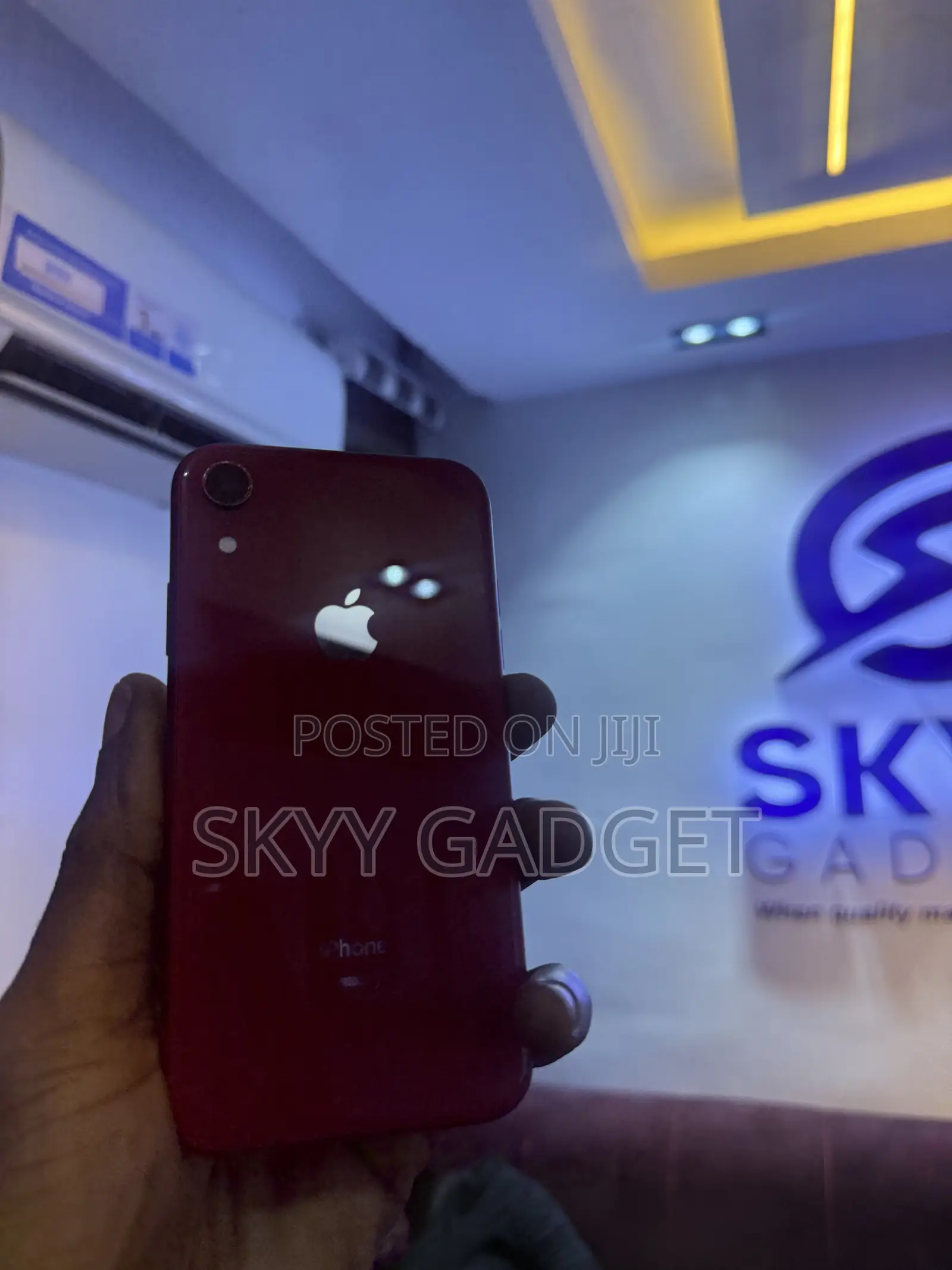 Apple iPhone XR 64 GB Red