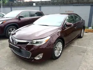 Toyota Avalon 2013 Purple
