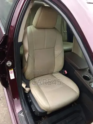 Toyota Avalon 2013 Purple