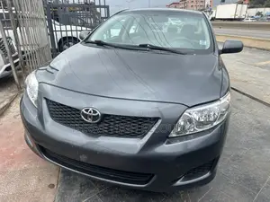 Toyota Corolla Base 4dr Sedan (1.8L 4cyl 5M) 2009 Gray