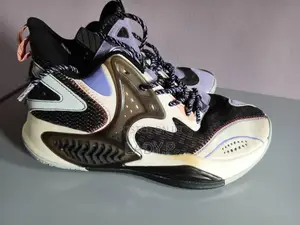 ANTA Shock Basketball Shoes - Size 43