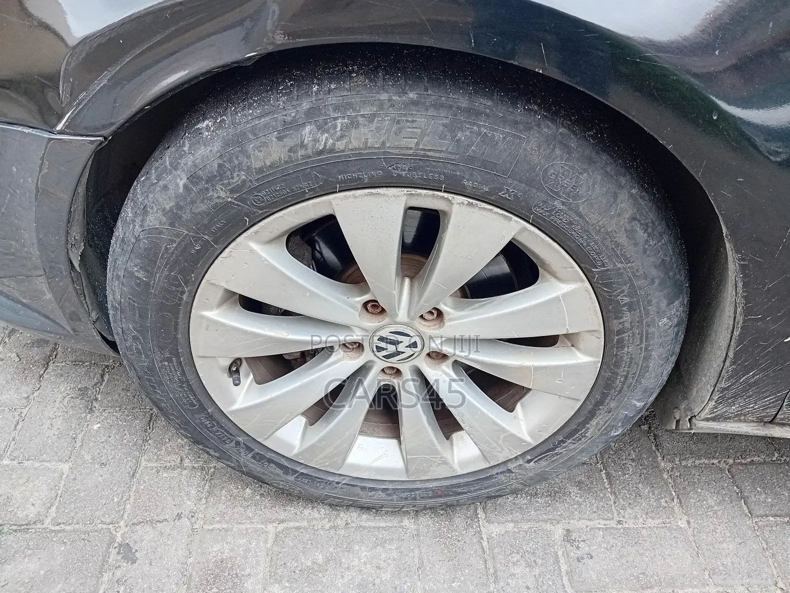 Volkswagen Passat 2012 Black