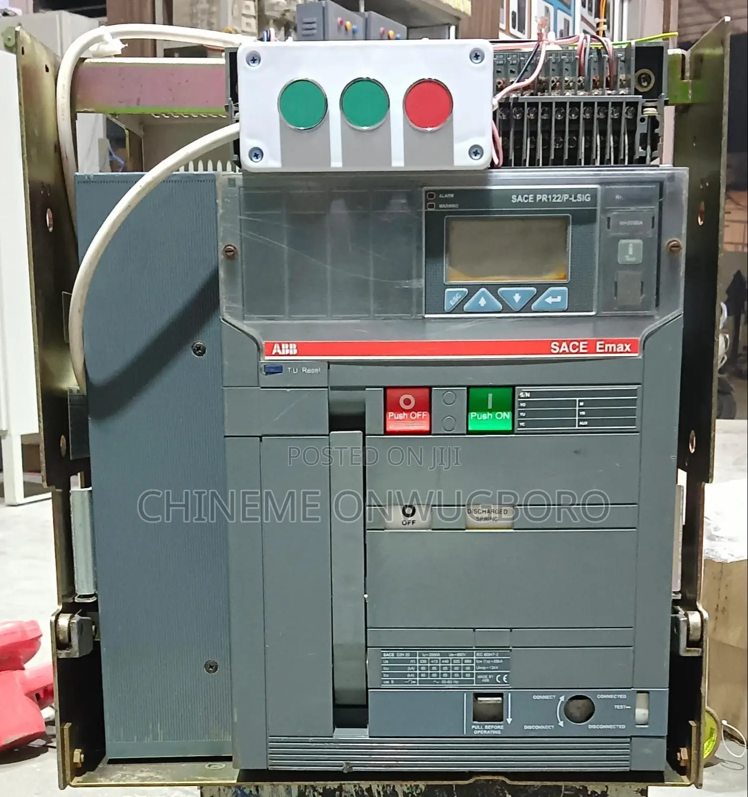 Tmax Motorized 2500a 4pole