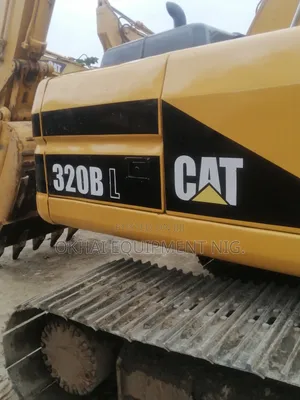 CAT EXCAVATOR 320BL With Long Boom