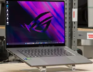 New Laptop Asus ROG Zephyrus G16 32GB Intel Core i9 SSD 1T