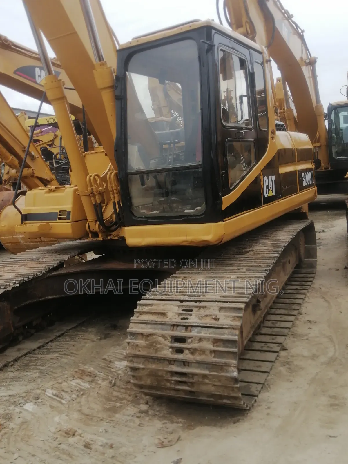 CAT EXCAVATOR 320BL With Long Boom
