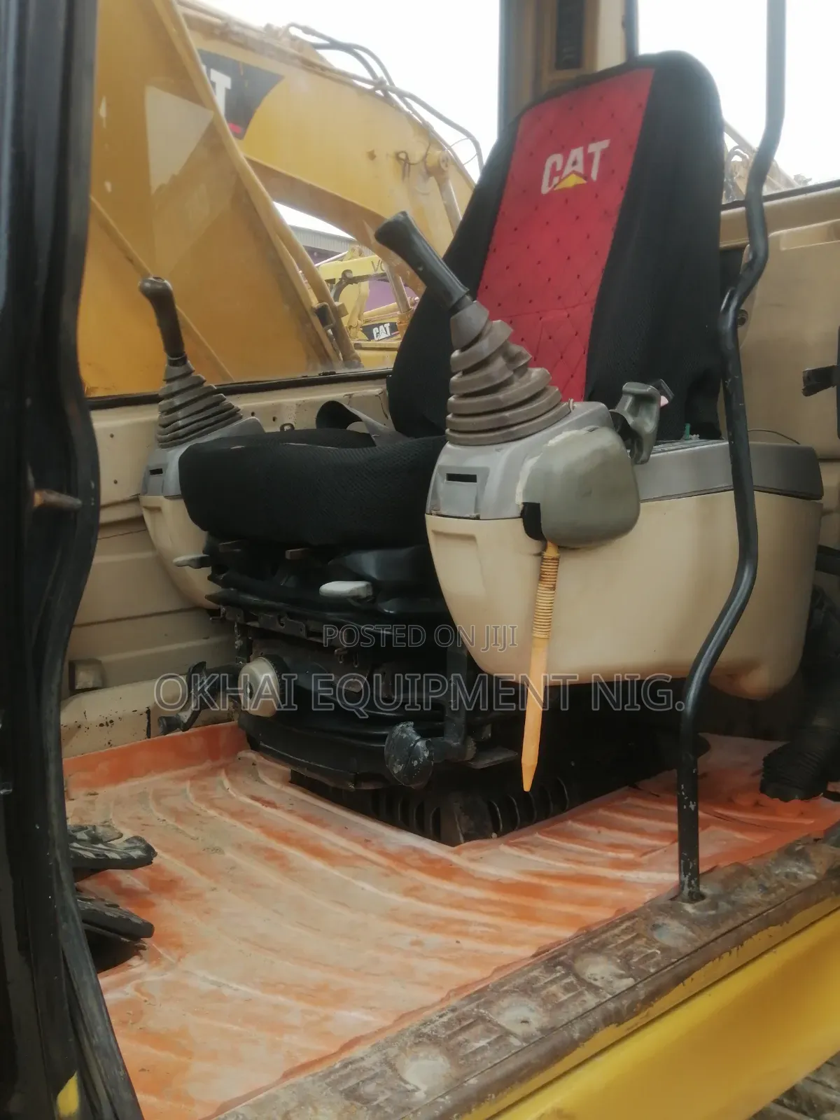 CAT EXCAVATOR 320BL With Long Boom