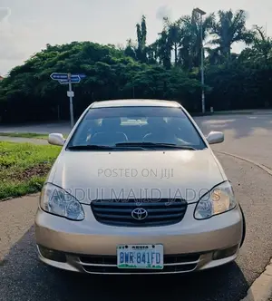 Toyota Corolla 2003 Gold