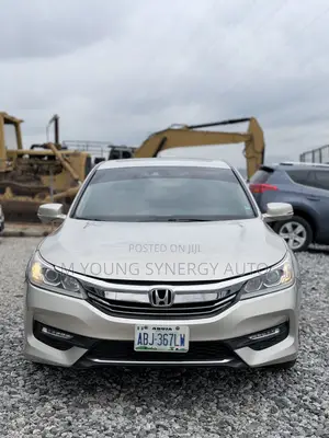 Honda Accord EX 4dr Sedan (2.4L 4cyl CVT) 2014 Gold
