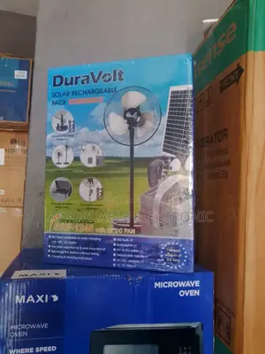 NEW-IN DuraVolt SRP-1245 Portable Rechargeable Solar Pack