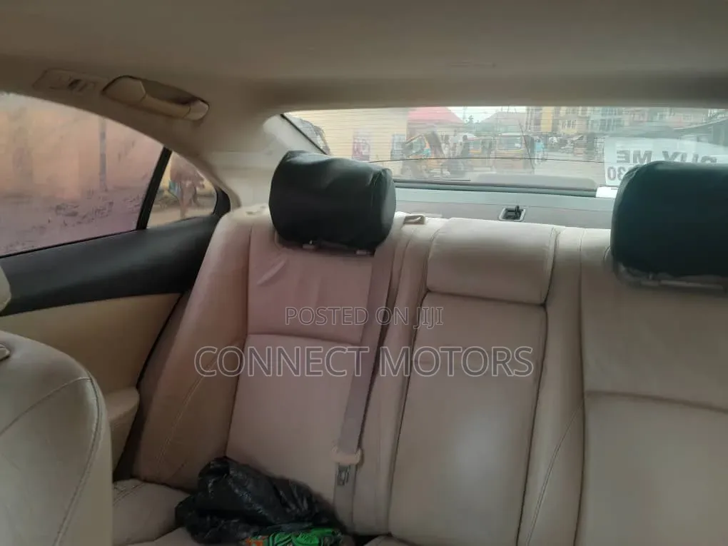 Lexus ES 350 2011 Black