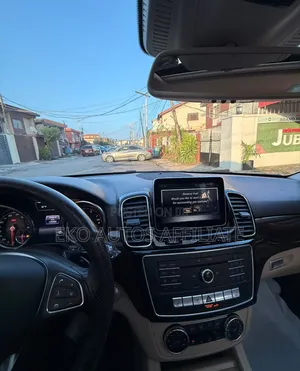 Mercedes-Benz GLE-Class 2016 Black