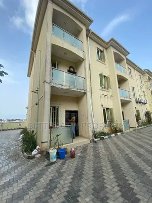 5bdrm Duplex in Magodo Gra Phase 1 for rent